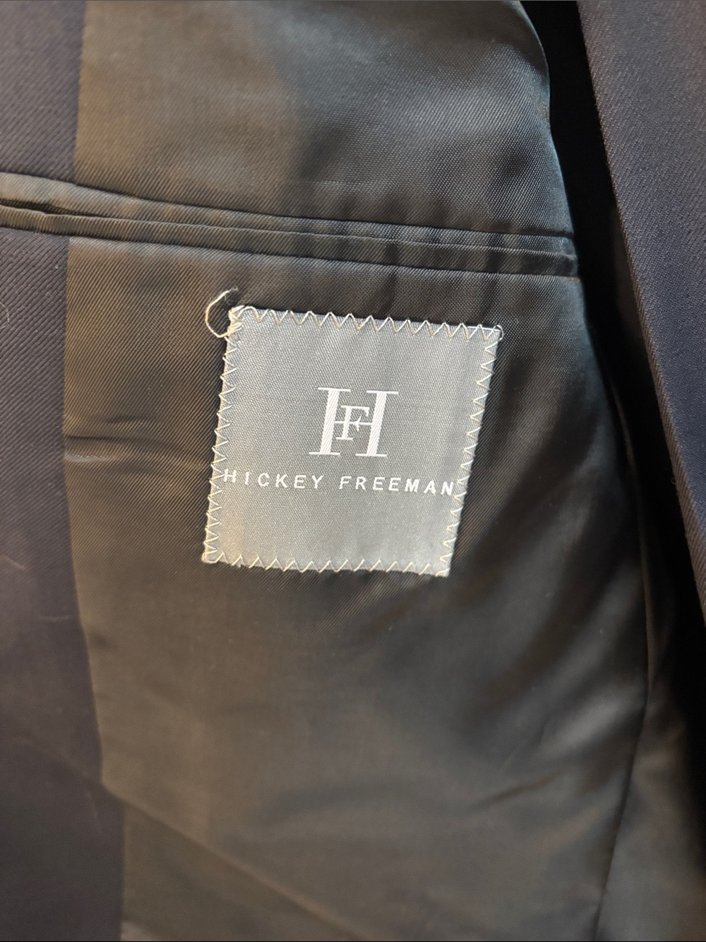 Hickey Freeman Navy Men's Blazer and matching Pants - Picture 2 of 5